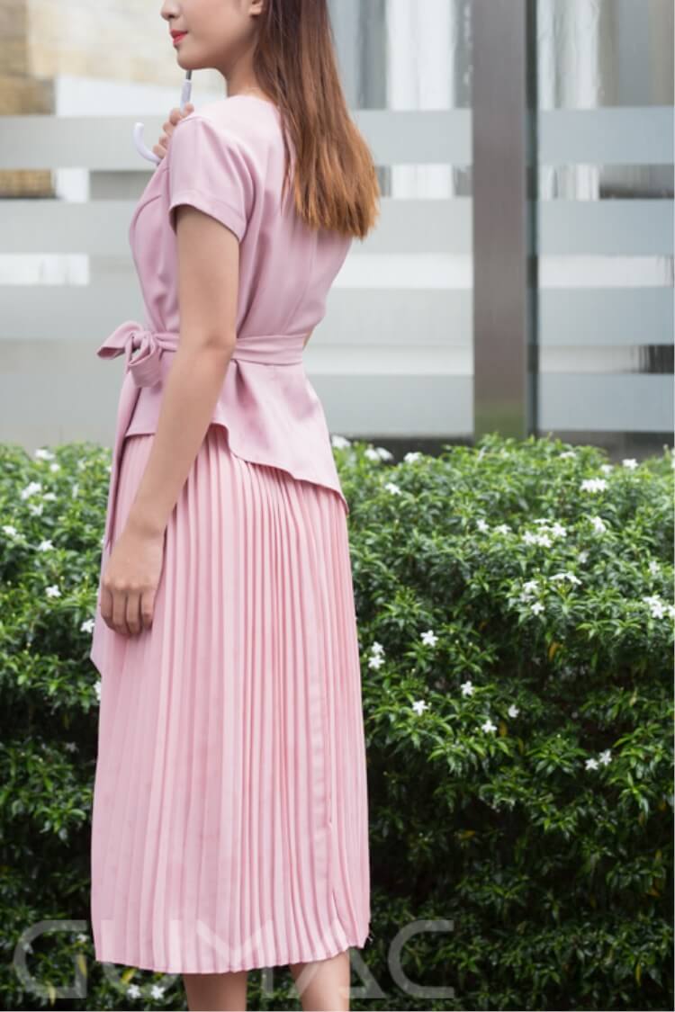 chân váy xếp ly nhỏ